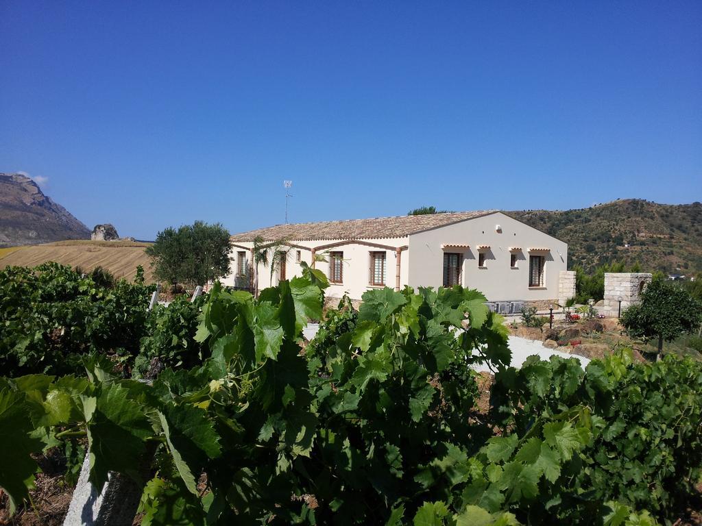 La Suite Di Segesta 칼라타피미 외부 사진
